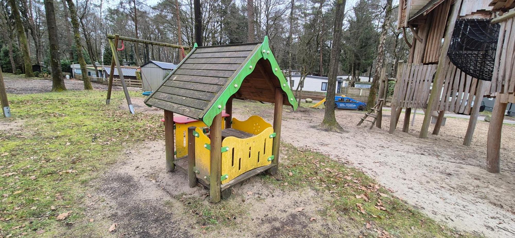 Het Veluwse Boshuisje Knus Chalet Met Omheinde Tuin Op De Veluwe Hoenderloo Buitenkant foto